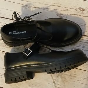 No Boundaries Women's Adjustable T-strap Mary Janes Shoes Black Size 9